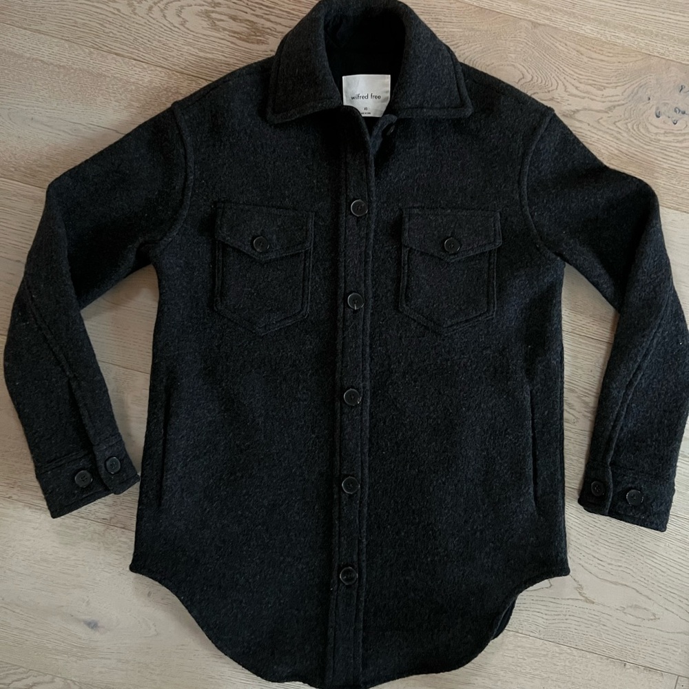Aritzia Wilfred Free Ganna Shirt Jacket